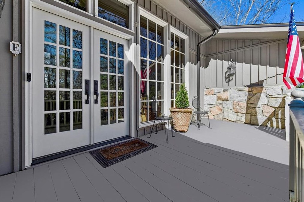 1250 Old Woodbine Rd, Atlanta GA  30319-1038 exterior