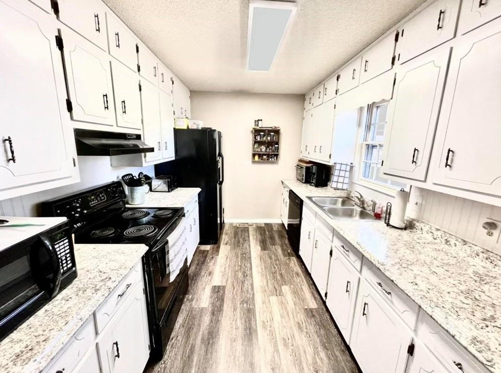 1839 Norton Dr, Gainesville, GA 30501-2045