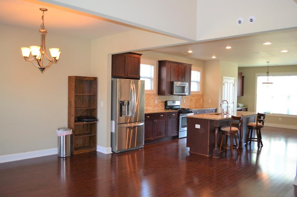 967 Wolfe Ln, Atlanta GA  30318-4090 exterior