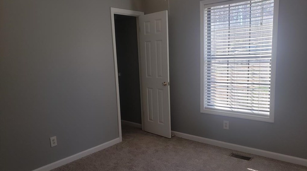 4290 Gregory Ln, Smyrna GA  30082-4427 exterior