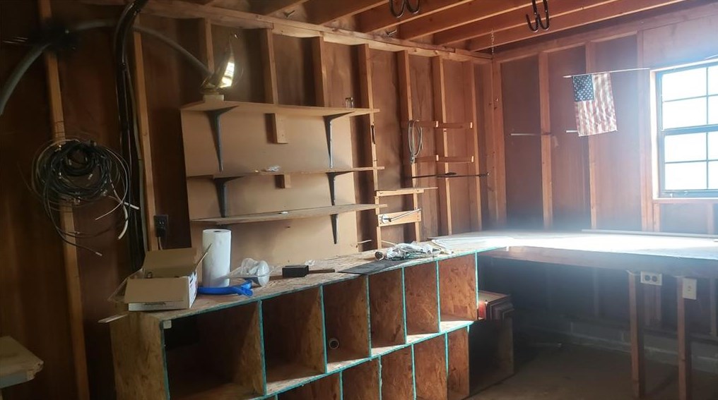 4290 Gregory Ln, Smyrna GA  30082-4427 exterior