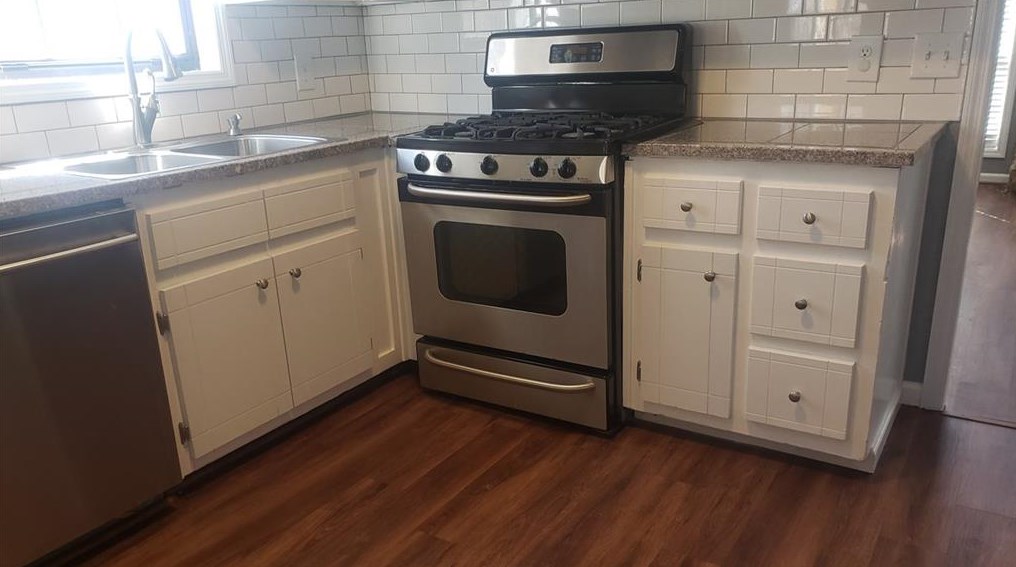 4290 Gregory Ln, Smyrna GA  30082-4427 exterior