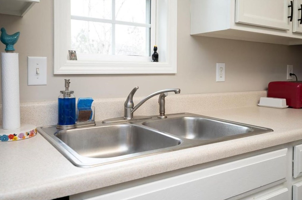 98 Oak Spg Ln, Dallas GA 30132-1042 exterior