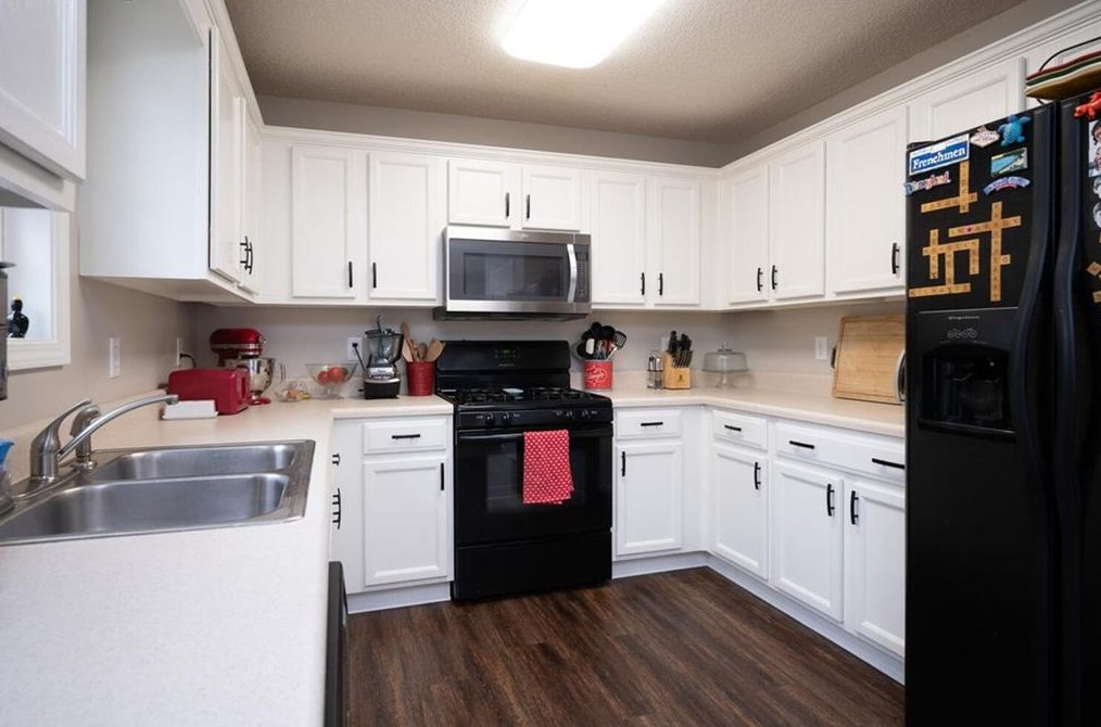 98 Oak Spg Ln, Dallas GA 30132-1042 exterior