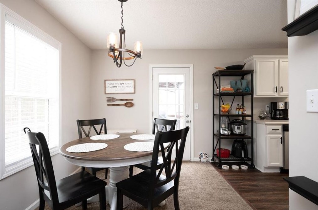 98 Oak Spg Ln, Dallas GA 30132-1042 exterior