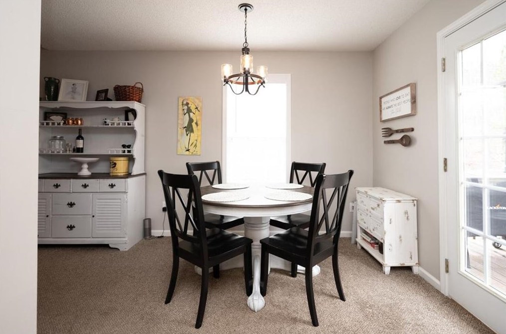 98 Oak Spg Ln, Dallas GA 30132-1042 exterior