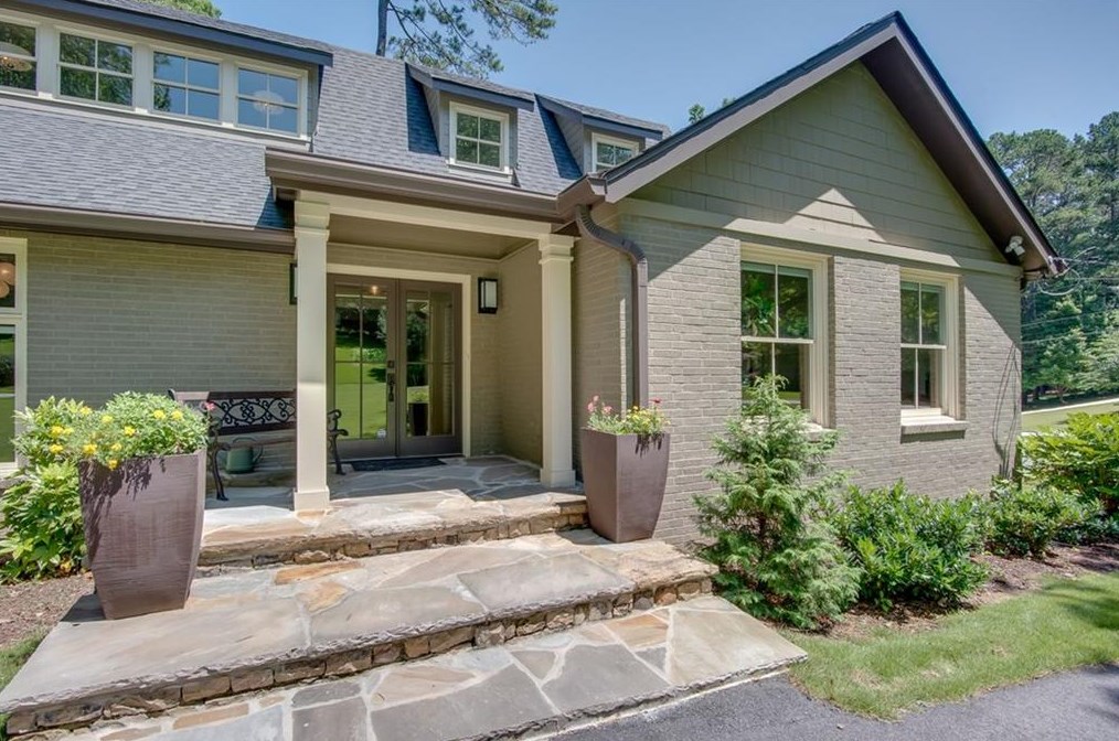 3592 Old Ivy Ln, Atlanta, GA 30342-4514