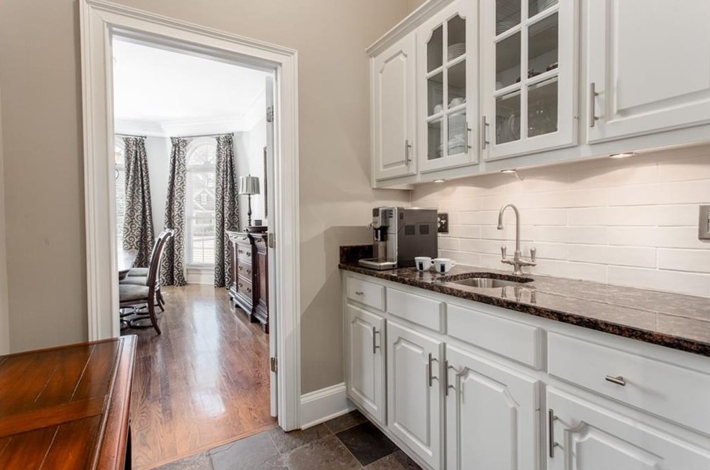 12235 Mdw Ln, Alpharetta GA 30005-7205 exterior