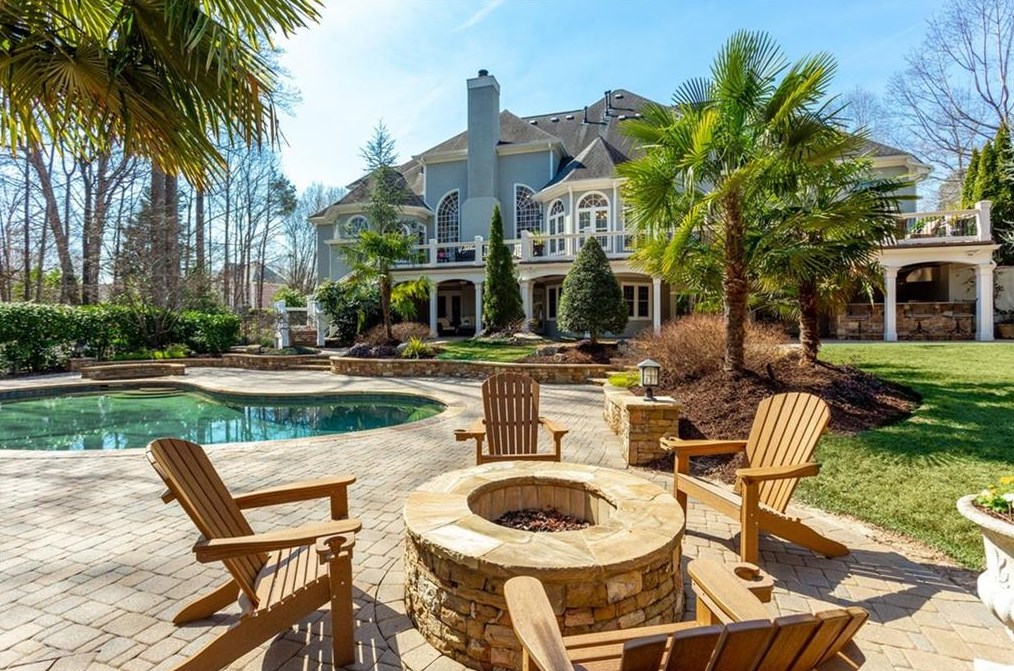 12235 Mdw Ln, Alpharetta GA 30005-7205 exterior