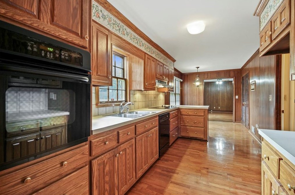 2624 Whiteleigh Dr, Atlanta GA  30345-1442 exterior