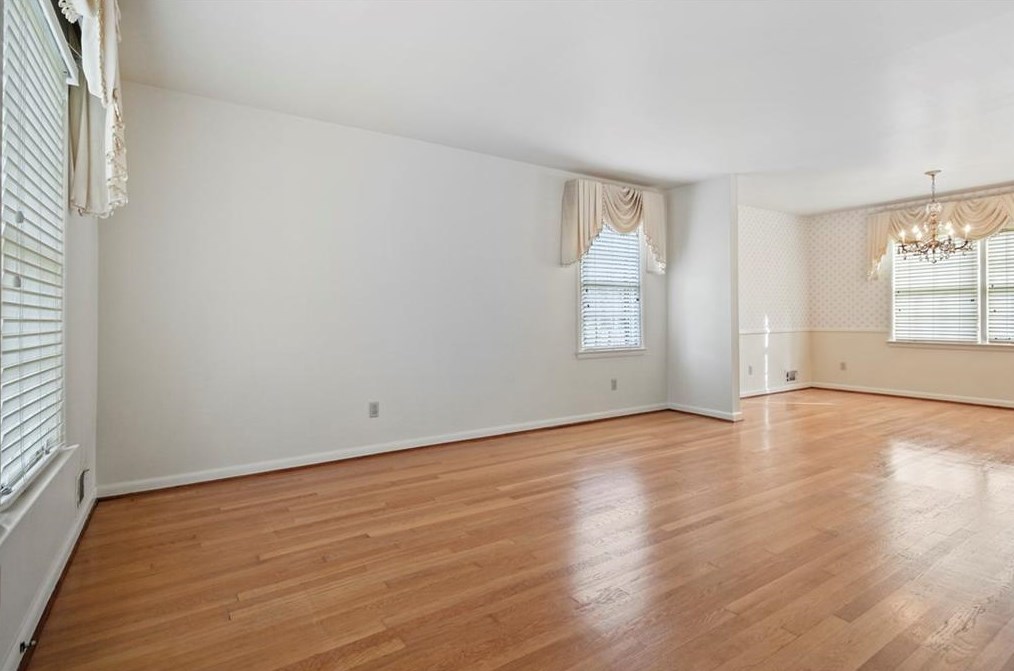 2624 Whiteleigh Dr, Atlanta GA  30345-1442 exterior