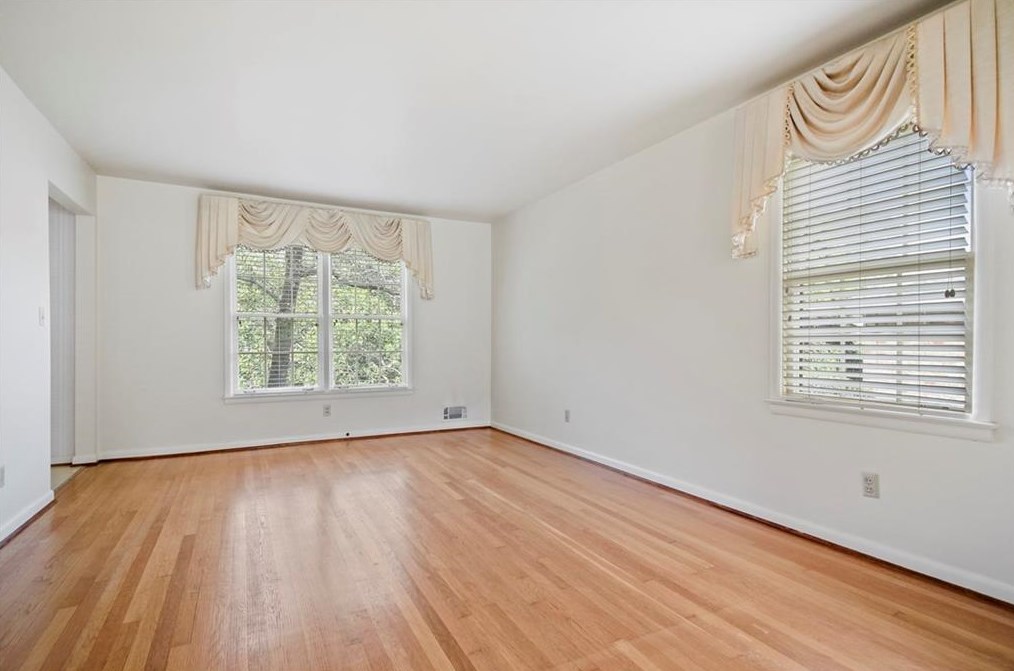 2624 Whiteleigh Dr, Atlanta GA  30345-1442 exterior