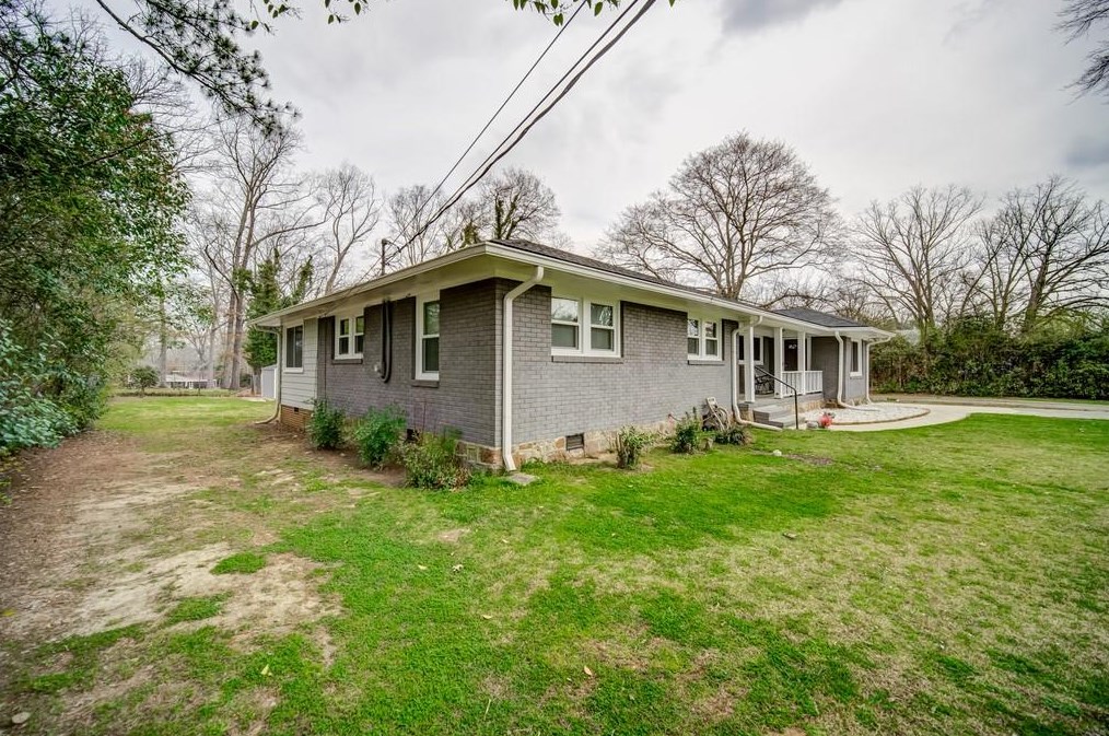 2610 Lakeridge Cir, Rome, GA 30165-1127