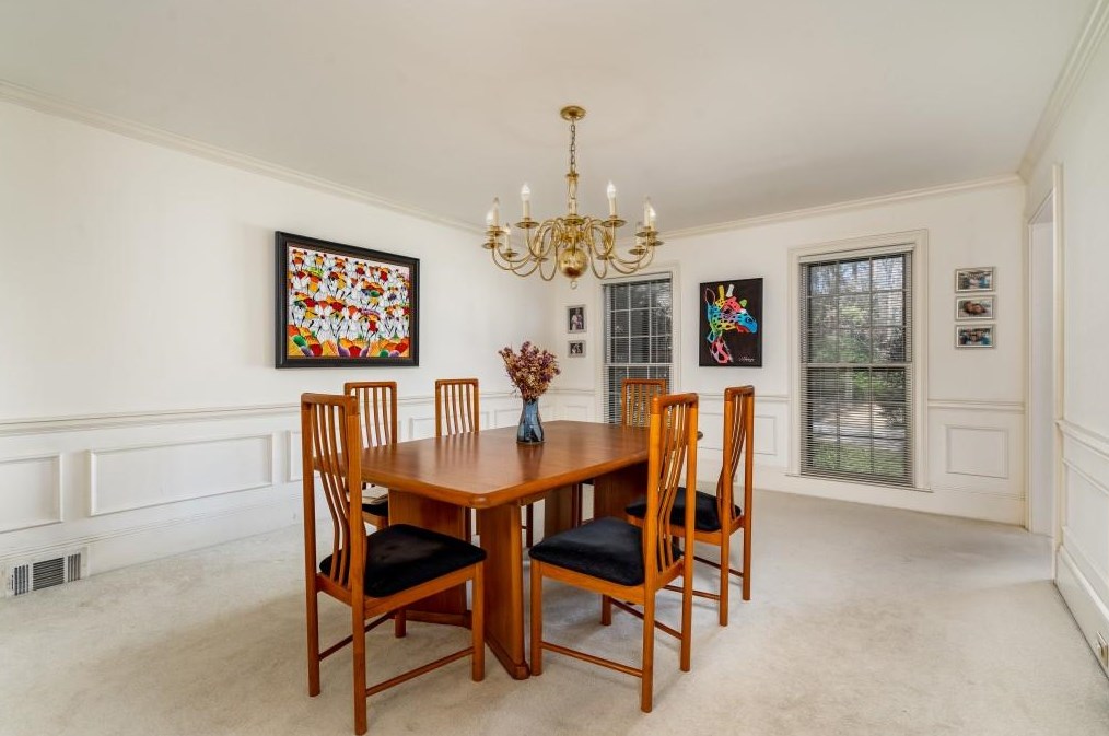 5035 Willow Blf Dr, Atlanta GA  exterior