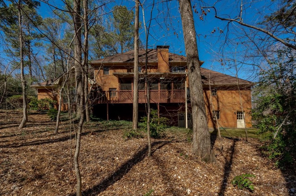 5035 Willow Blf Dr, Atlanta GA  exterior