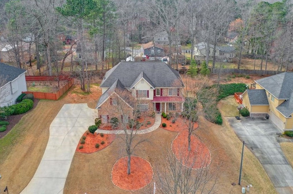4418 Crestoak Dr, Smyrna GA  30082-4482 exterior