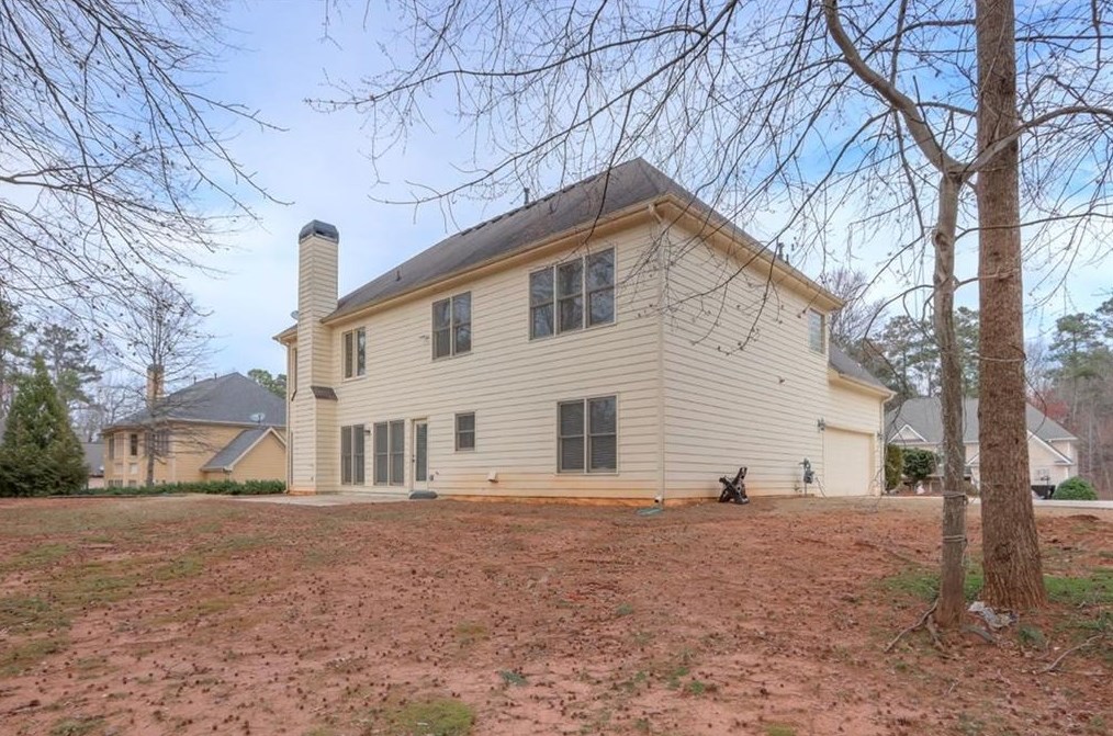 4418 Crestoak Dr, Smyrna GA  30082-4482 exterior
