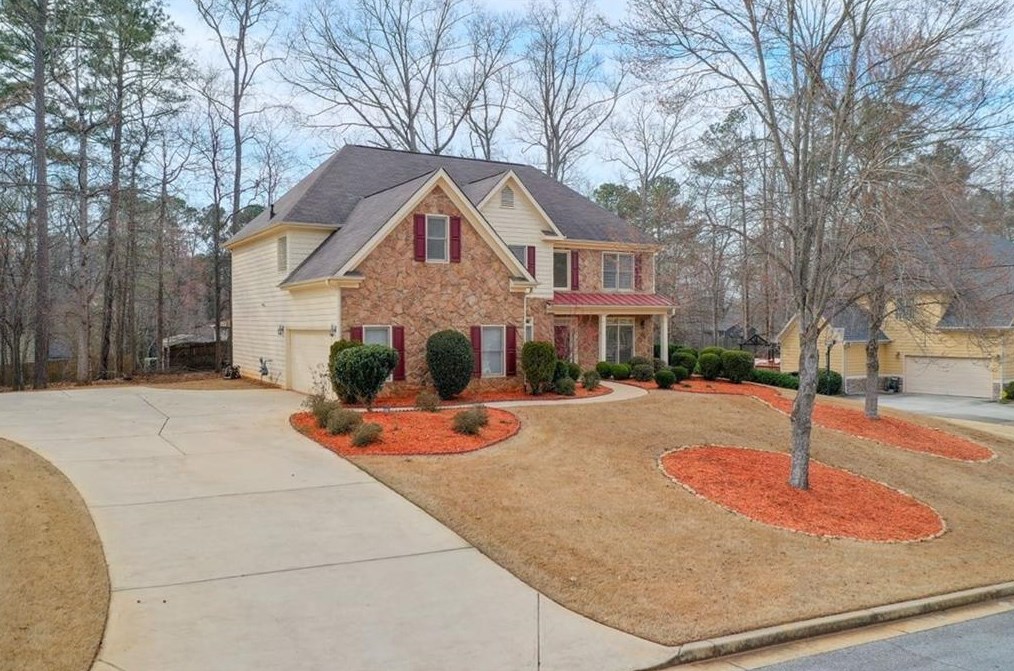 4418 Crestoak Dr, Smyrna GA  30082-4482 exterior