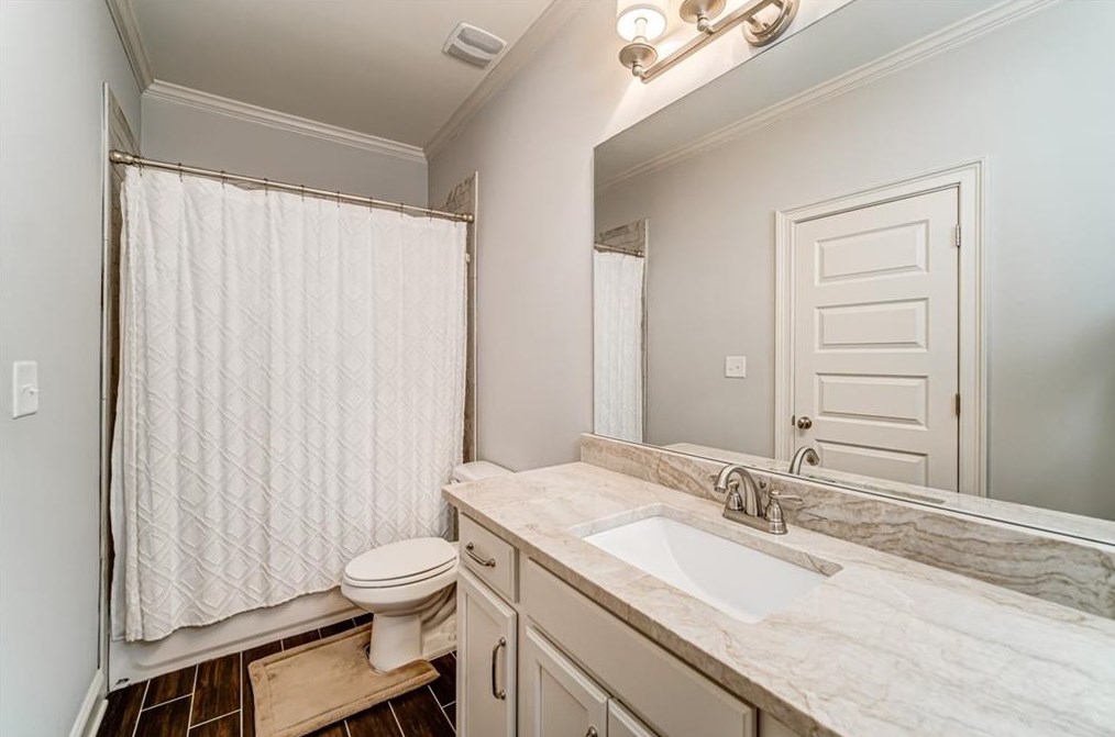 4221 Weaver St, Smyrna GA 30080-6421 exterior