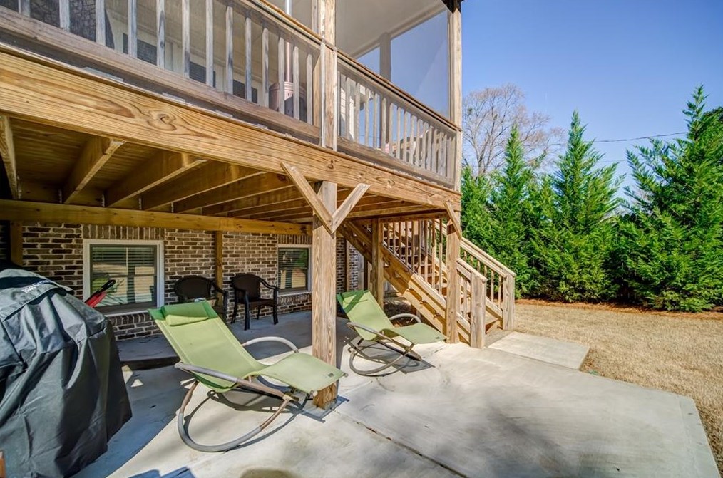 4221 Weaver St, Smyrna GA 30080-6421 exterior