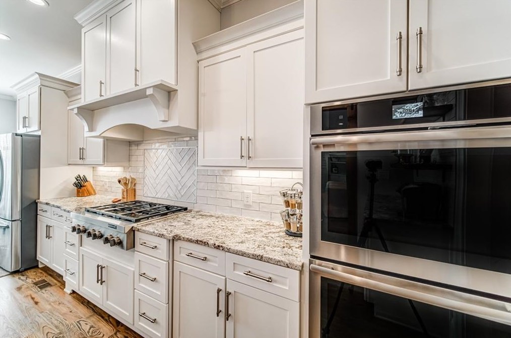 4221 Weaver St, Smyrna GA 30080-6421 exterior