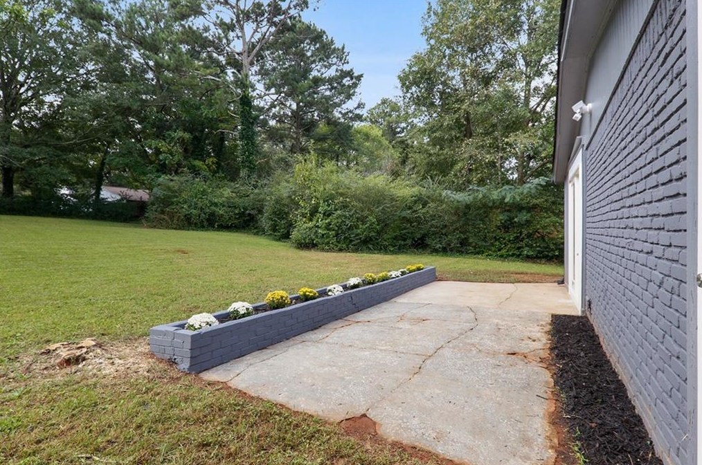 2131 Bixler Cir, Decatur GA  30032-5405 exterior