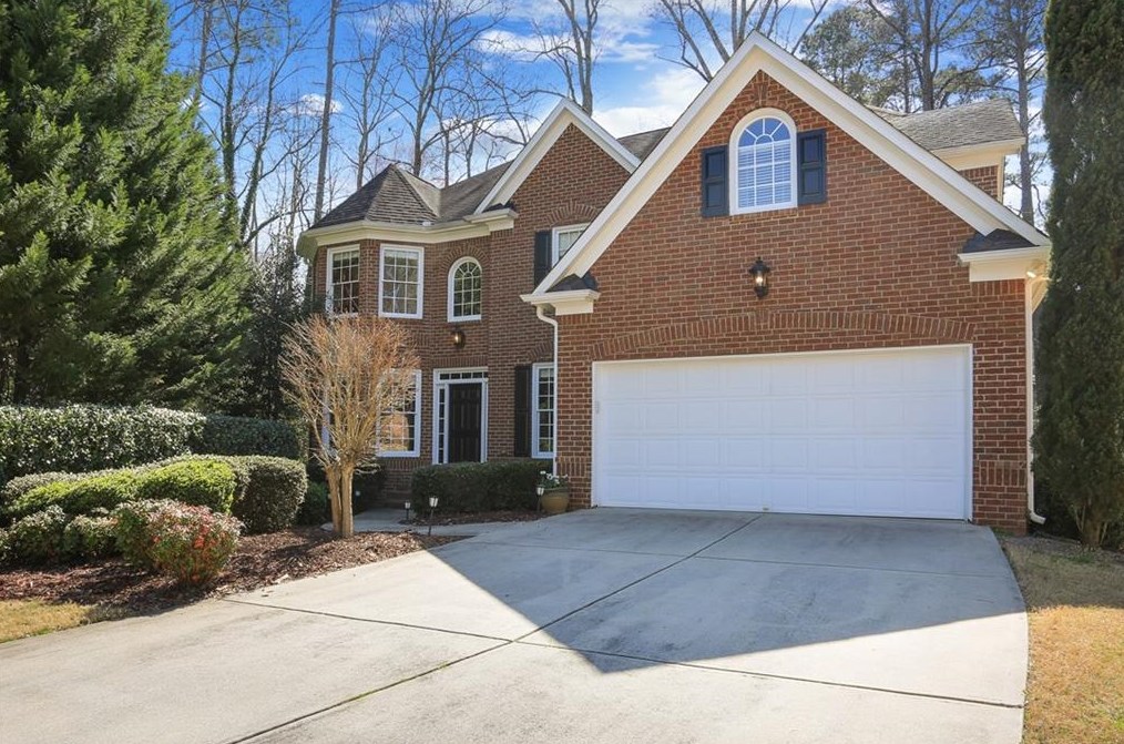 135 Lynwood Dr, Roswell, GA 30075-4287