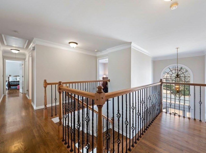 5525 Lexington Wood Ln, Alpharetta GA 30005-6789 exterior