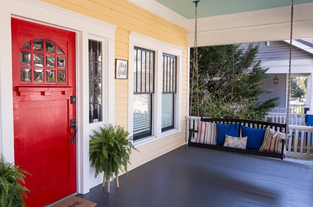 302 Lk Dr, Decatur GA 30030-3528 exterior