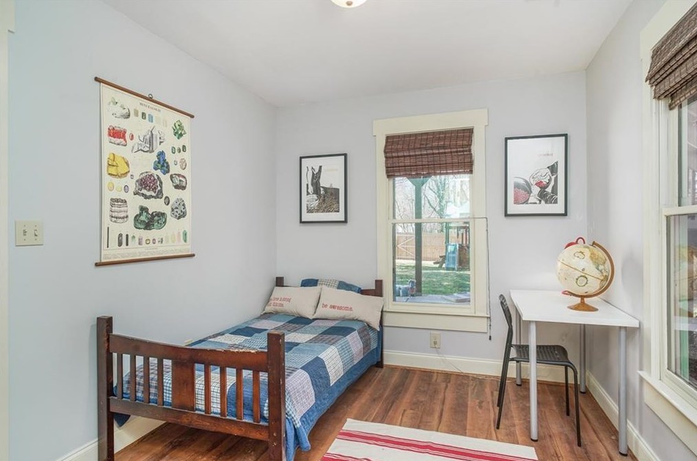 302 Lk Dr, Decatur GA 30030-3528 exterior