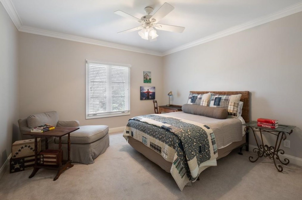 580 Vly Hall Dr, Atlanta GA 30350-4631 exterior