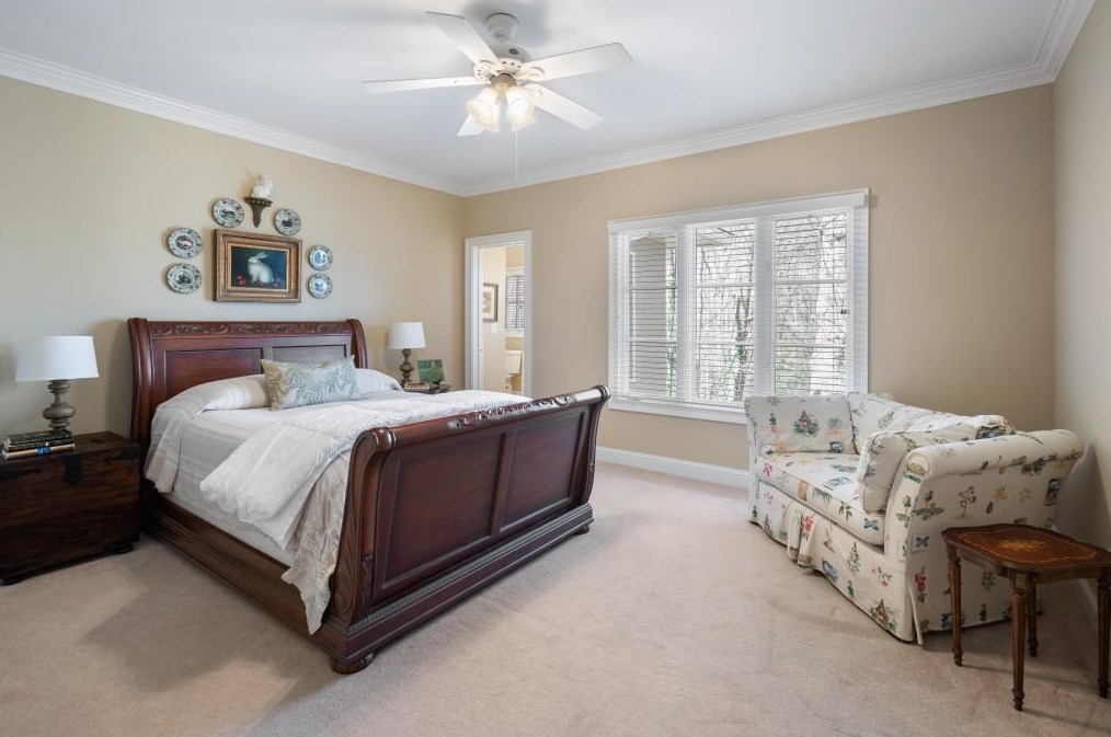 580 Vly Hall Dr, Atlanta GA 30350-4631 exterior