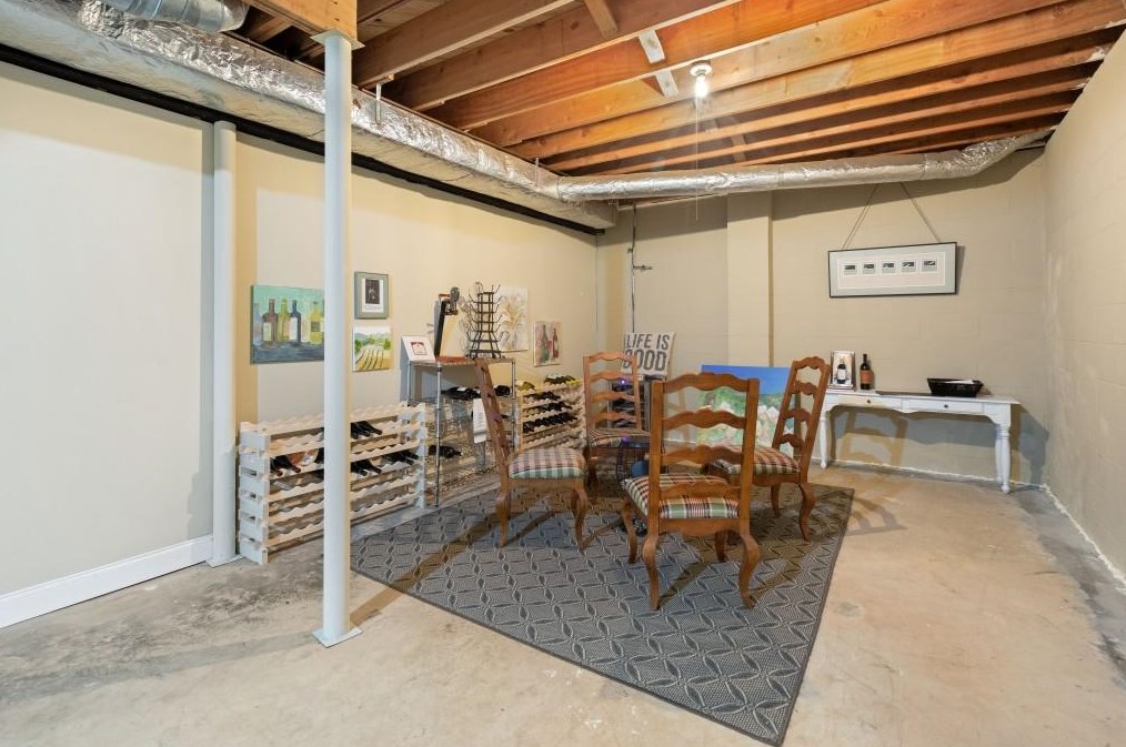 580 Vly Hall Dr, Atlanta GA 30350-4631 exterior