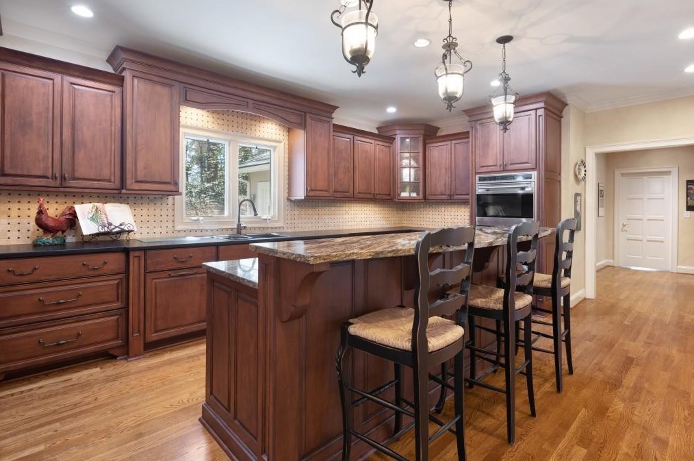 580 Vly Hall Dr, Atlanta GA 30350-4631 exterior