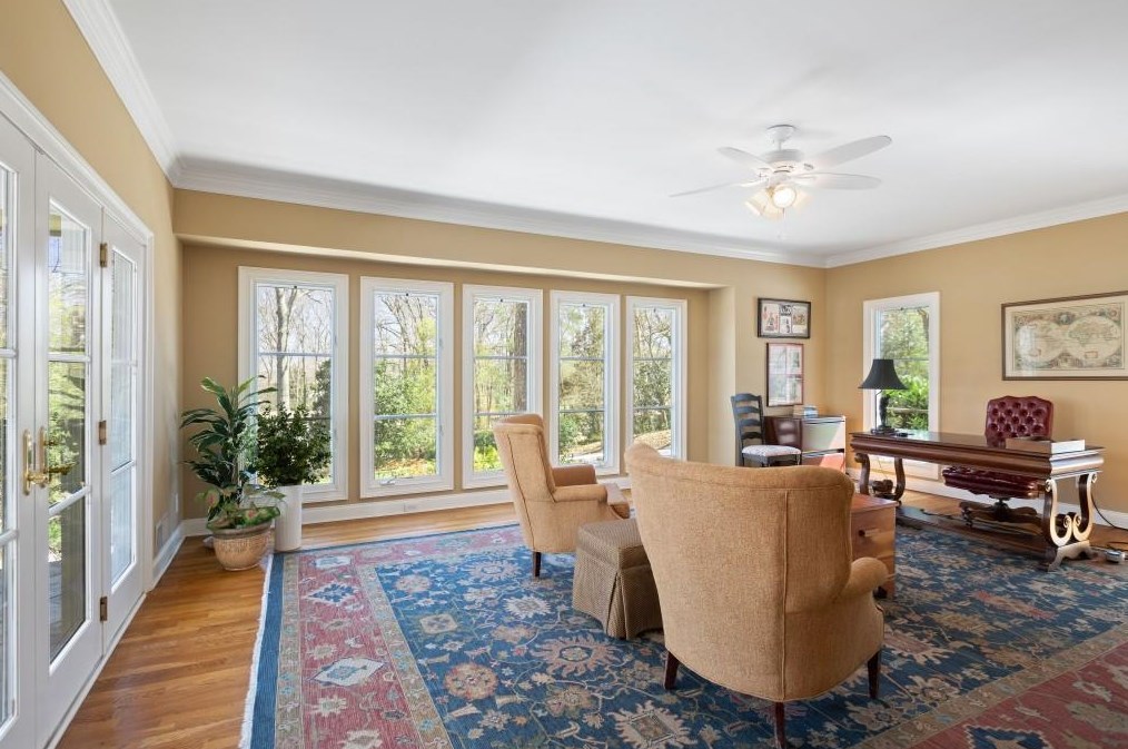 580 Vly Hall Dr, Atlanta GA 30350-4631 exterior