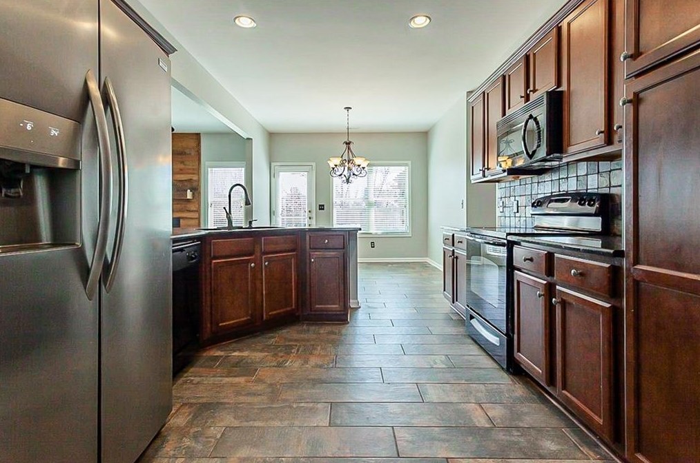 4105 Whitfield Oak Way, Auburn, GA 30011