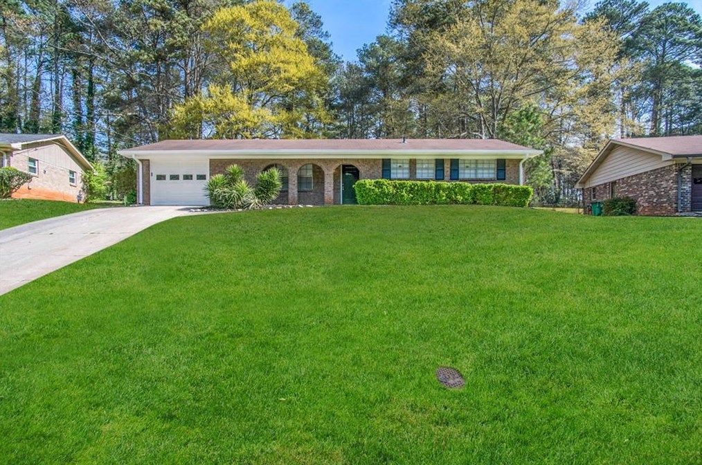 2740 Williamsburg Dr, Decatur, GA 30034