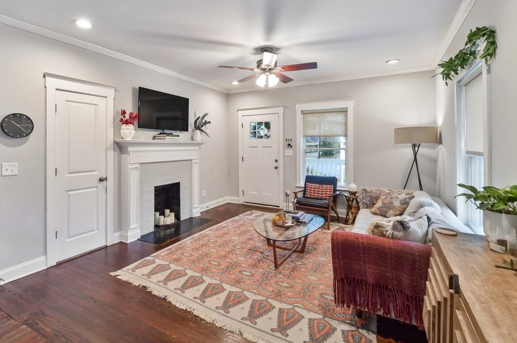 81 Rockyford Rd, Atlanta GA  30317-1339 exterior