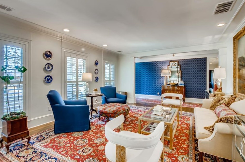 2548 Sharondale Ct, Atlanta, GA 30305-3806
