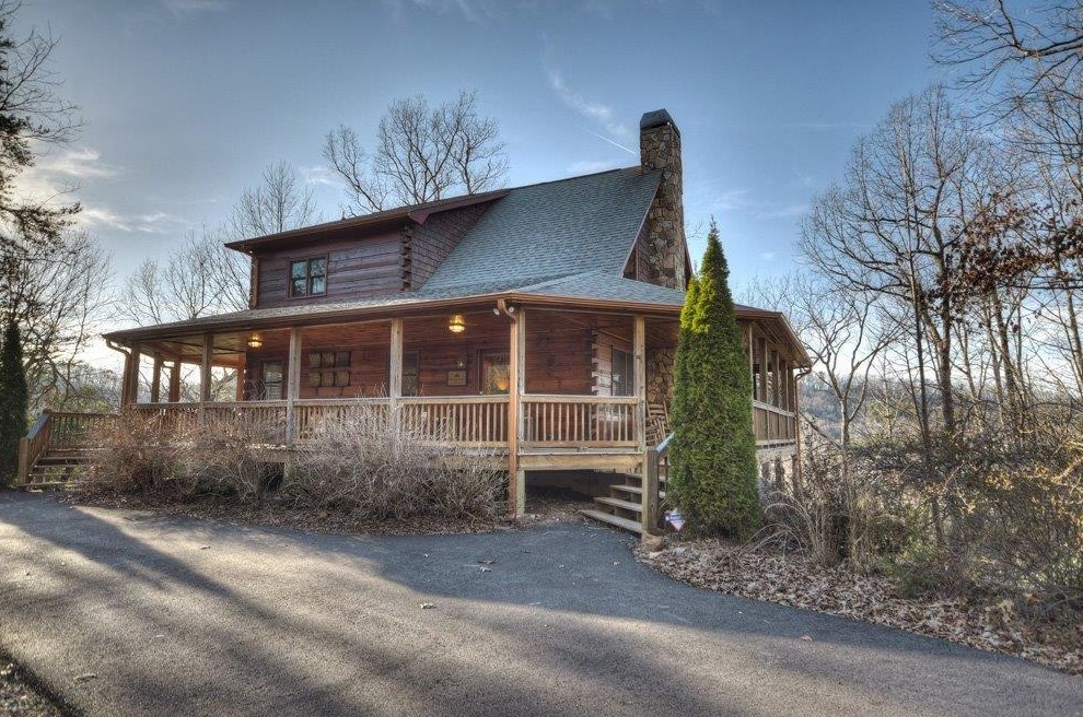 530 Weaver Creek Way, Blue Ridge, GA 30513-0049