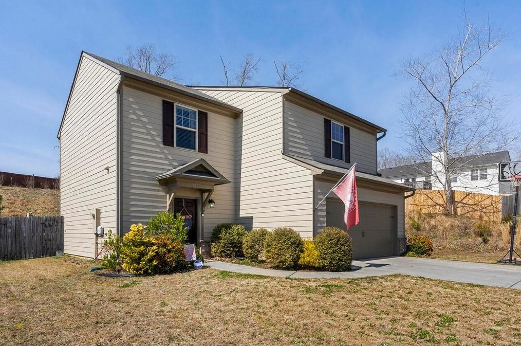 1215 Dianne Dr, Winder, GA 30680-5619