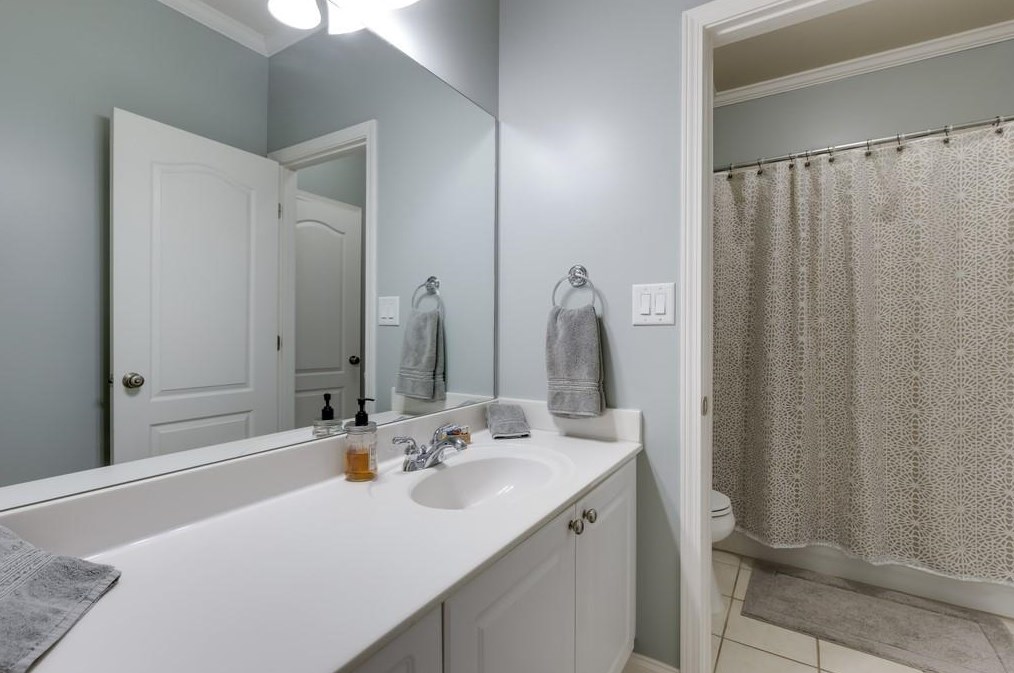 3707 Paces Park Cir, Smyrna GA  30080-6873 exterior