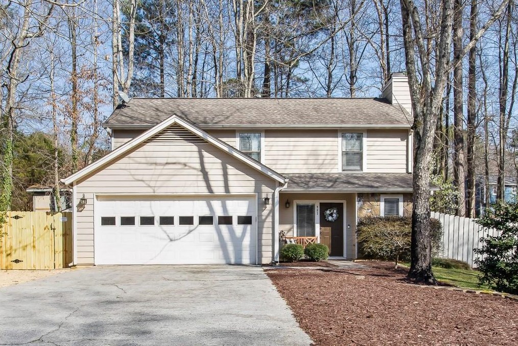 905 Laurel Mill Dr, Roswell, GA 30076-2371