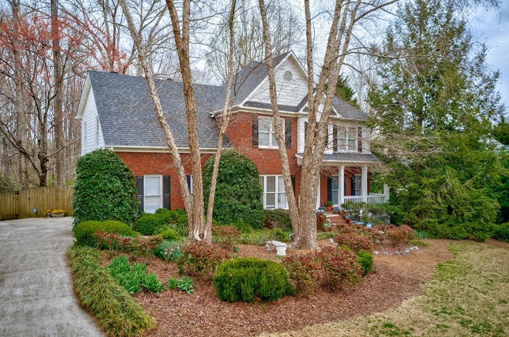 2825 Sawnee View Dr, Cumming, GA 30040-7195