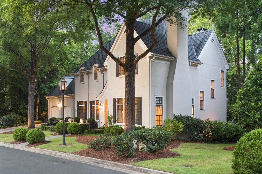 1 Old Paces Pl, Atlanta GA  30327-2469 exterior
