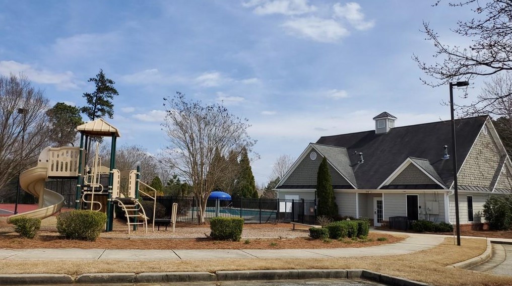 230 Waterfall St, Atlanta, GA 30331-8197