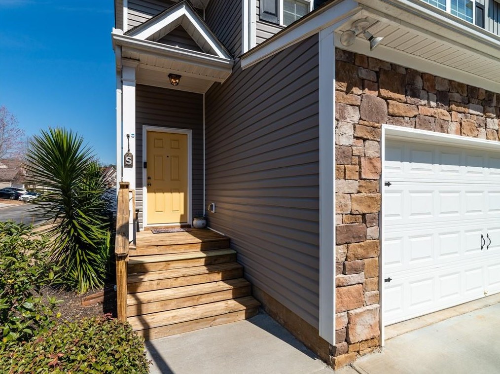 120 Arrowhead Dr, Dallas, GA 30132