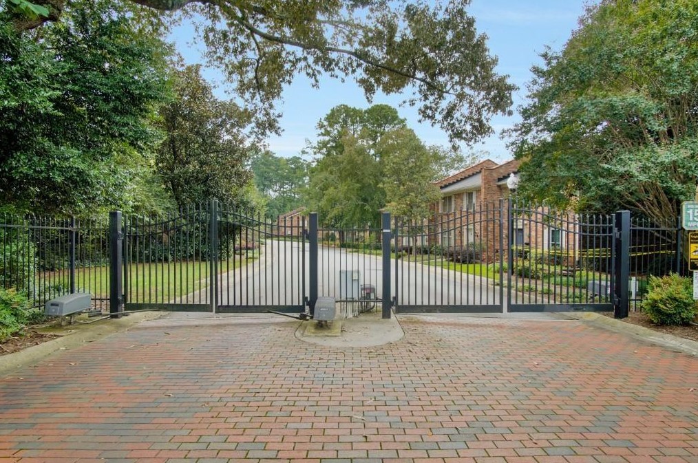 1467 Leafmore Pl, Decatur, GA 30033-2022