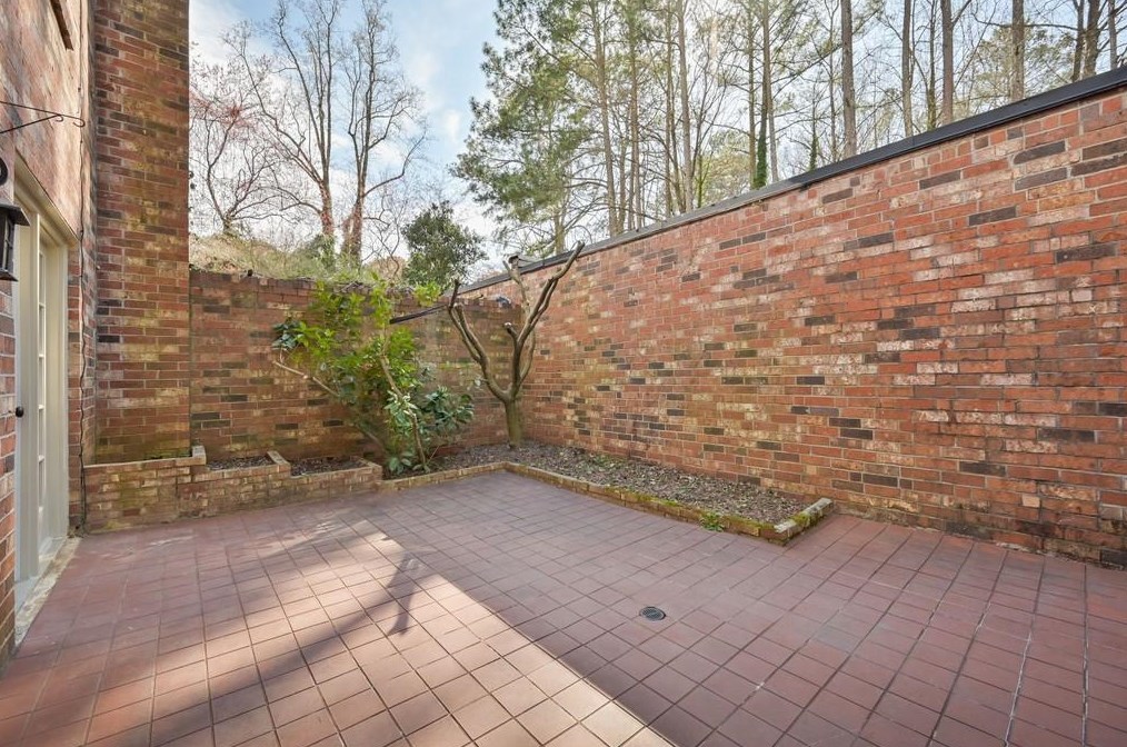 1467 Leafmore Pl, Decatur GA  30033-2022 exterior