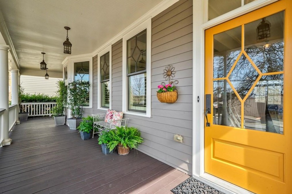 132 Autry St, Norcross, GA 30071-1909